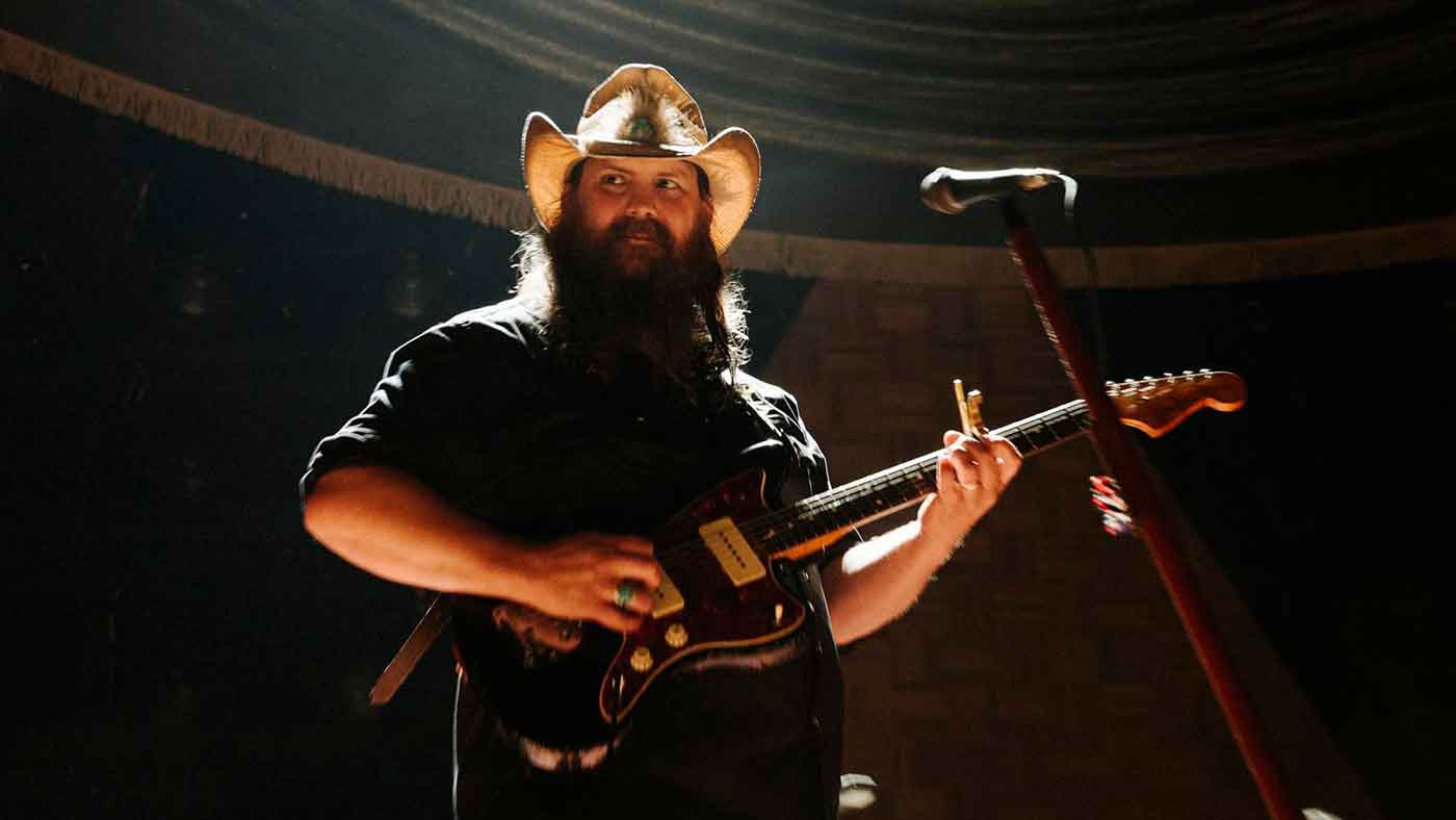 Chris Stapleton Releases Dreamy New Song ‘Think I’m in Love With You’